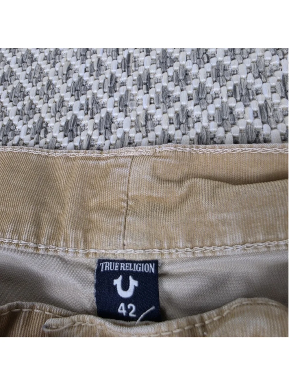 True Religion Ricky Relaxed Straight Corduroy Pants Men’s 42 Beige Tan USA Y2K - Picture 6 of 12